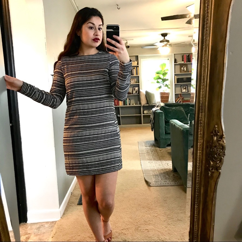 H&M black and white print long sleeve midi dress